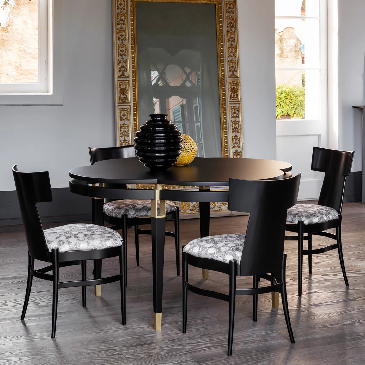 Schola Granda Flower Top Table 7 Schola Granda Flower Top Table - Image 6