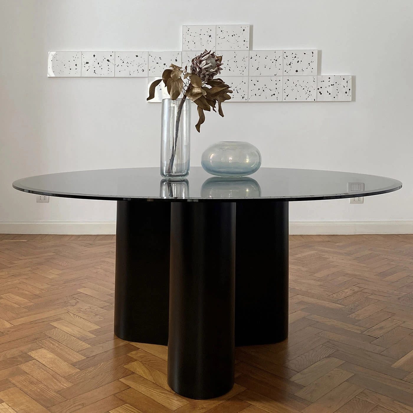 Giorgia Glass Round Table 7 Giorgia Glass Round Table - Image 5