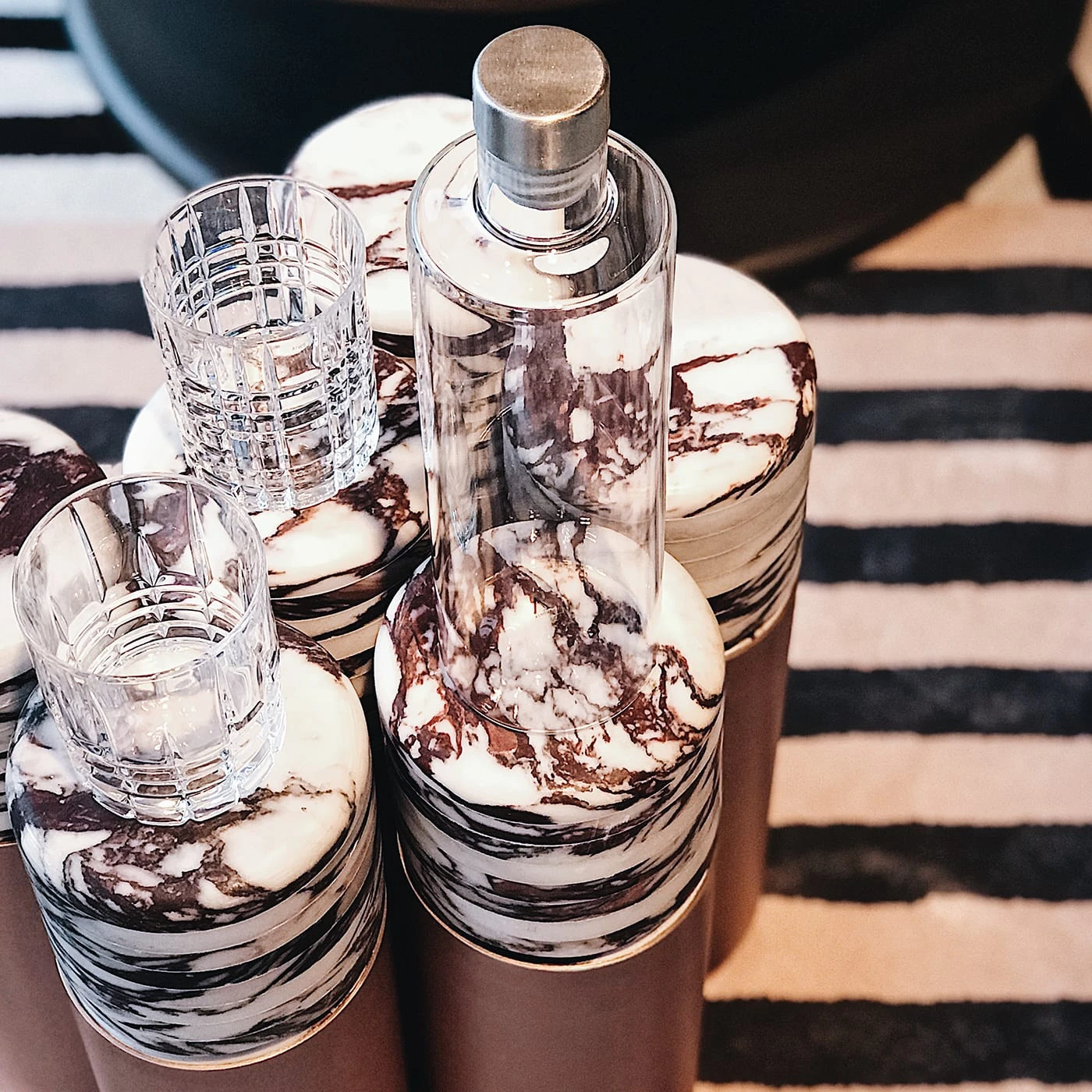 Marble 6-piece Modular Side Table 5 Marble 6-piece Modular Side Table - Image 3