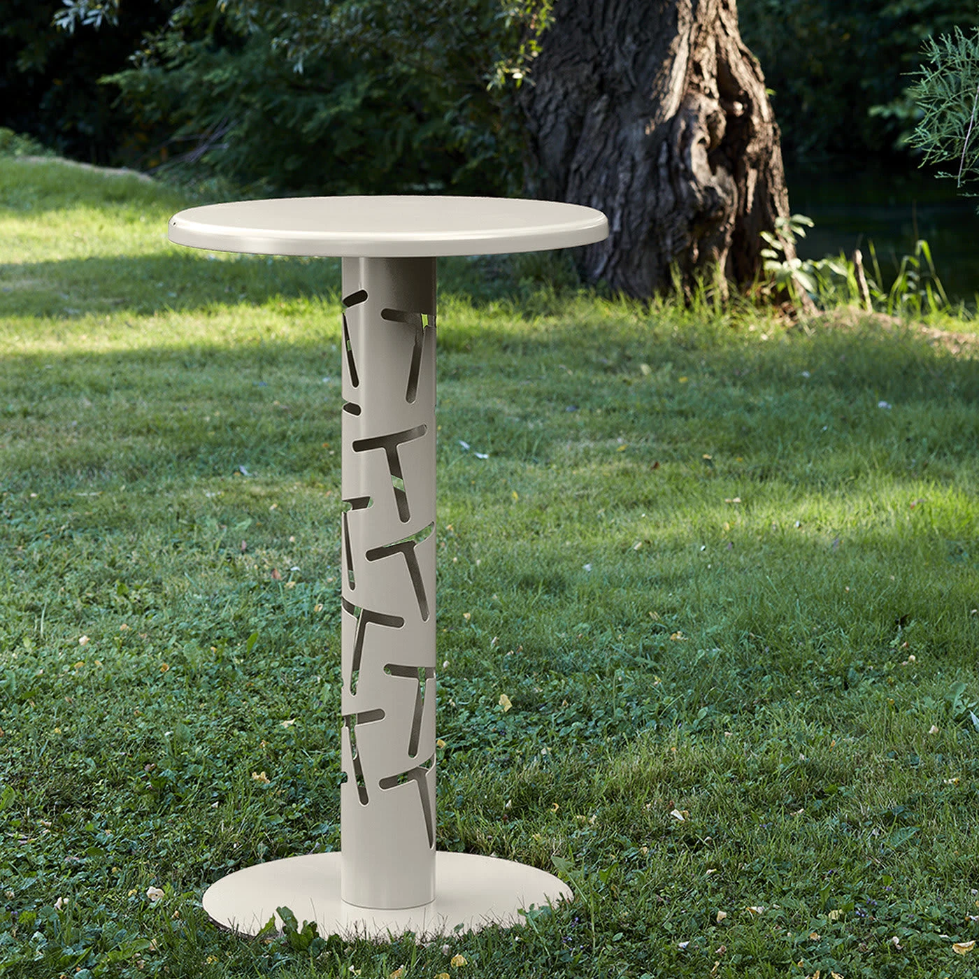 Thau High White Bistro Table 5 Thau High White Bistro Table - Image 3