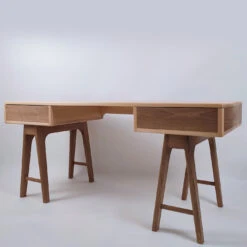 Nathalie Desk By Erika Gambella 11 Nathalie Desk By Erika Gambella -Slide Sales ROBECE 011 D20201009 38 1211pel