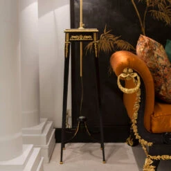 Louis XVI-Style Decorative Column -Slide Sales agvhwnolizn11ey6tv8wnjqkao5r